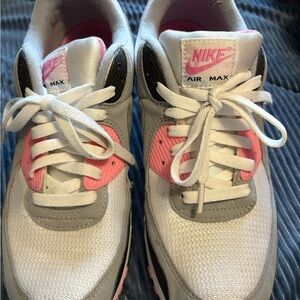 Nike Air Max Women's Sneakers - White and Pink